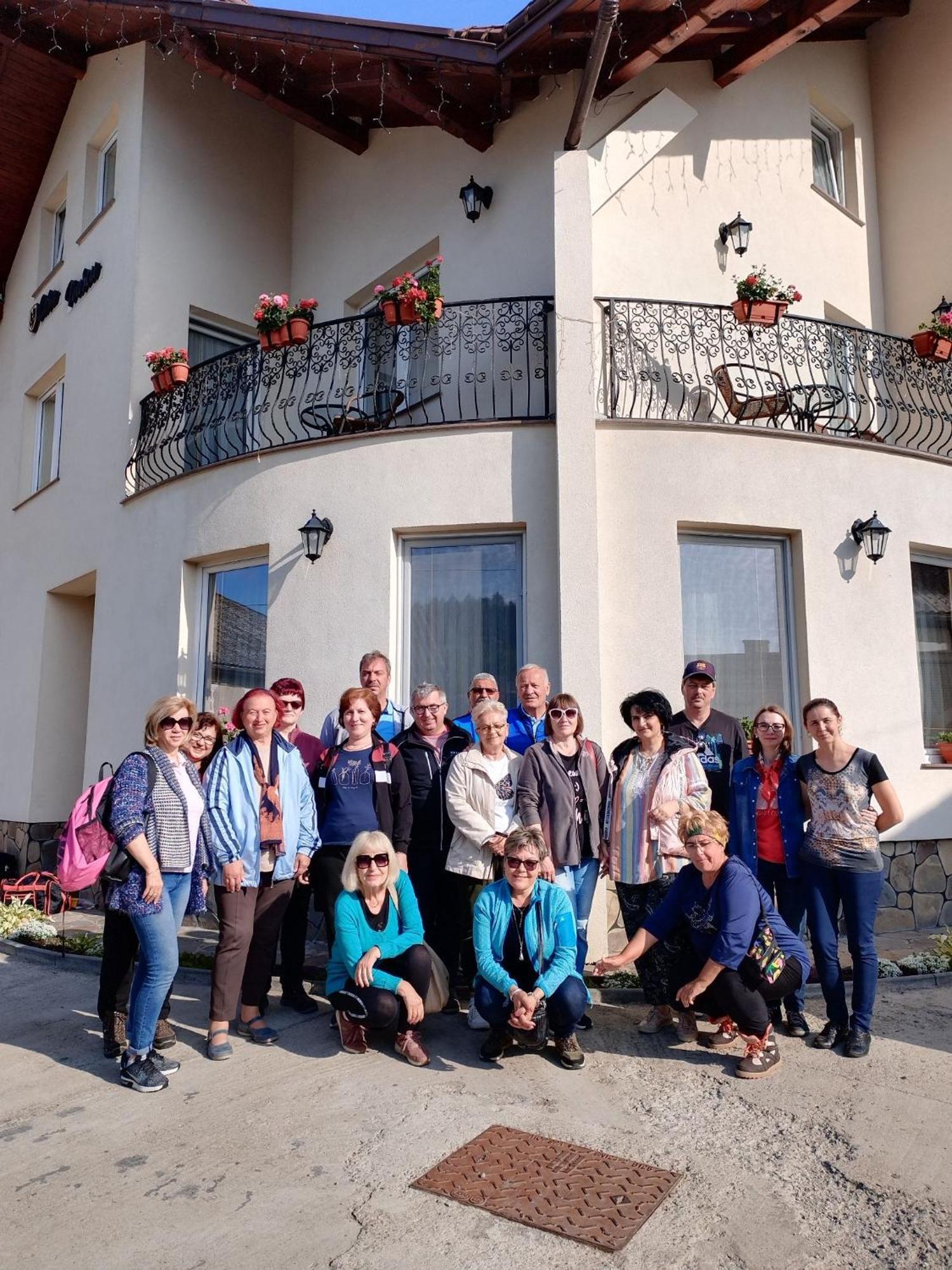 Hotel Popasul Calatorului Moisei Esterno foto