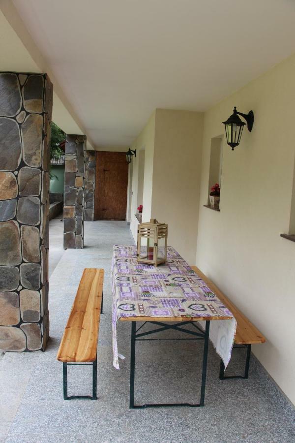 Hotel Popasul Calatorului Moisei Esterno foto